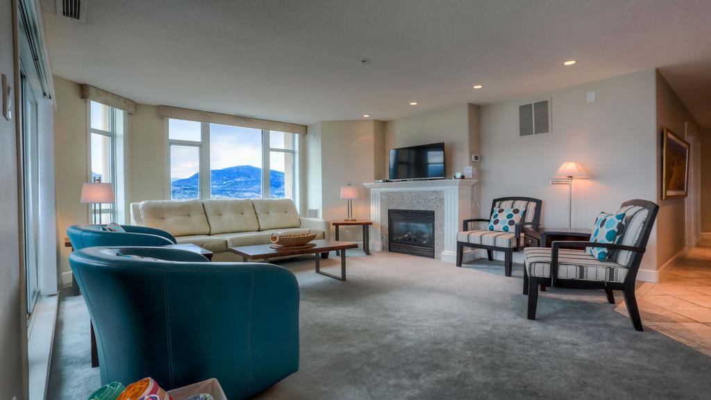 Sunset Waterfront Resort By Kelownacondorentals Exterior foto