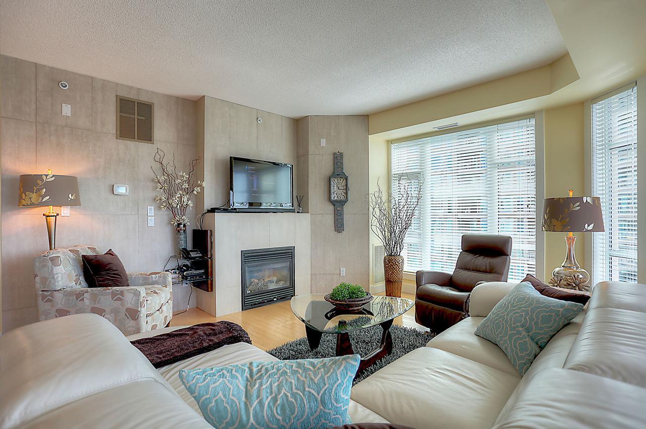 Sunset Waterfront Resort By Kelownacondorentals Exterior foto